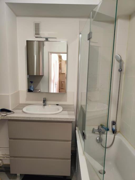 Superbe Appartement Lumineux Avec Vue Imprenable Tours Exterior photo